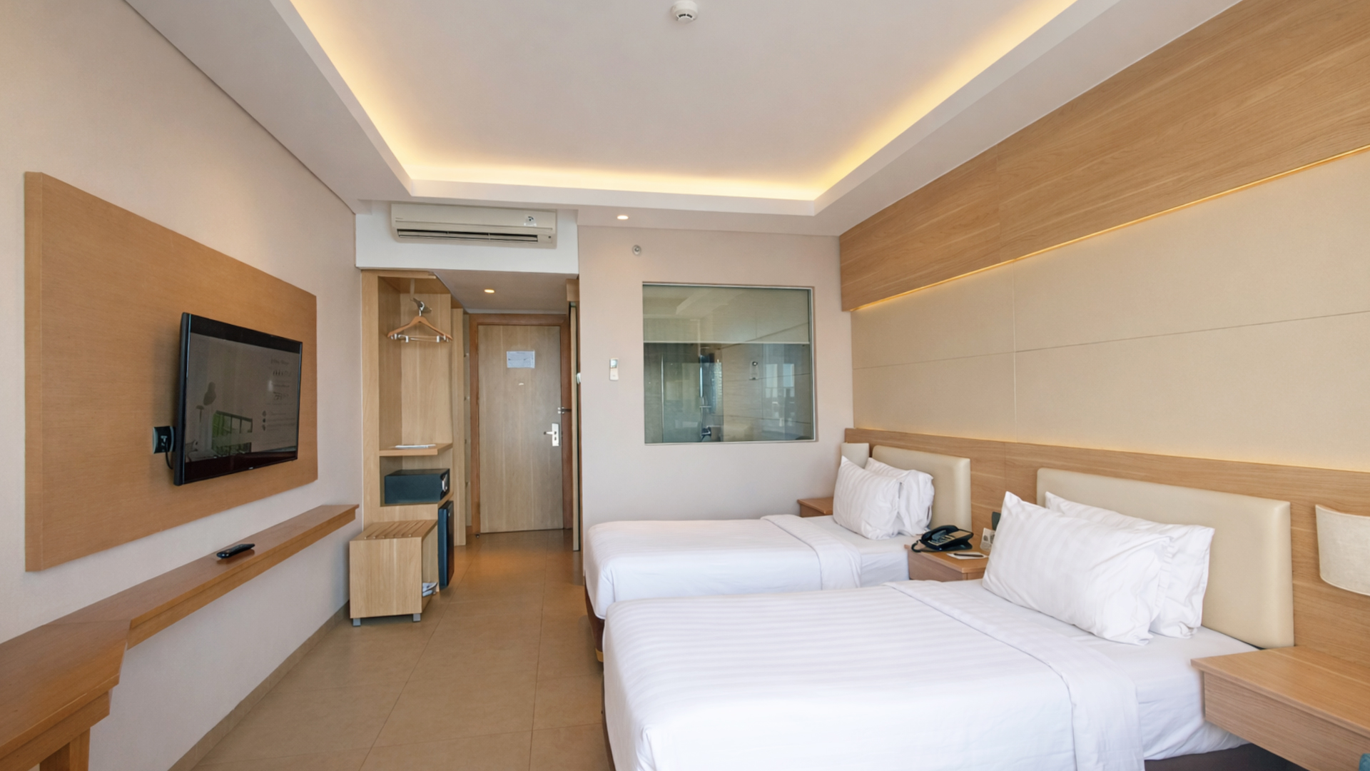 Premier Twin (Sea View) - 05